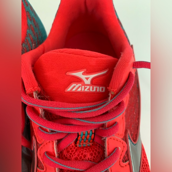 MIZUNO Wave Rider 19 women’s running shoes Size 7.5 - Picture 8 of 10